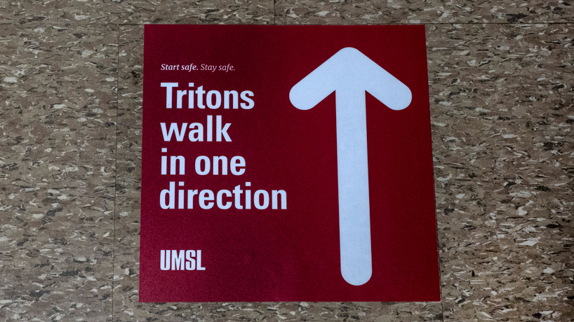 Tritons walk in one direction