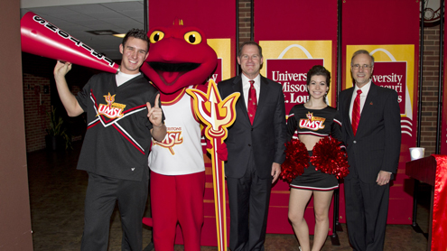 UMSL gives rousing welcome to new UM System president