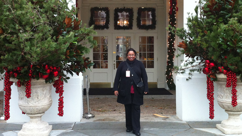 UMSL’s own helps decorate White House for holidays