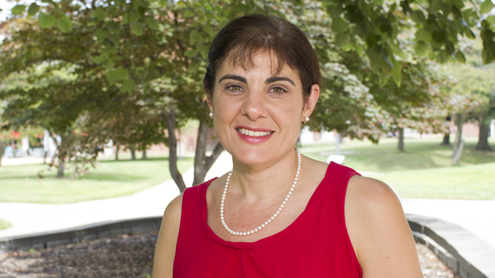 Language instructor’s spirited teaching earns her Chancellor’s Award for Excellence