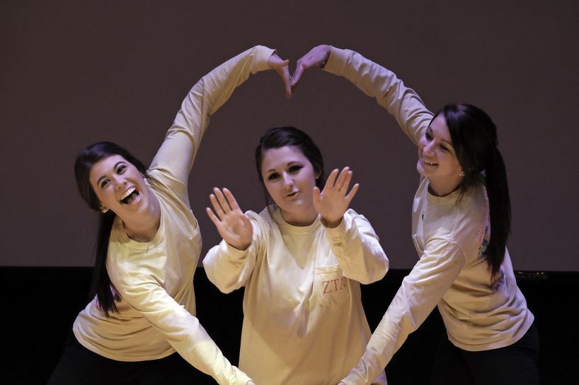 UMSL Lip Synch Competition