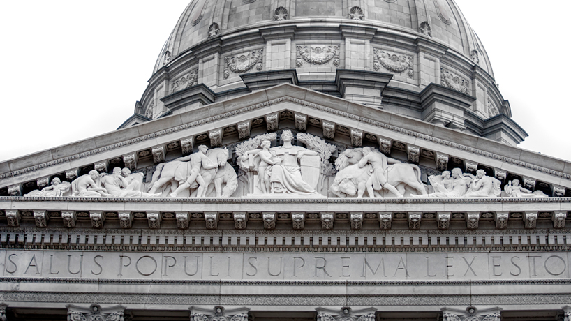 Political scientists look back at latest Missouri legislative session