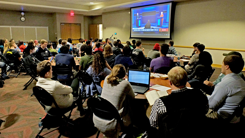 Year’s first presidential debate attracts large audience at student center, as across the country