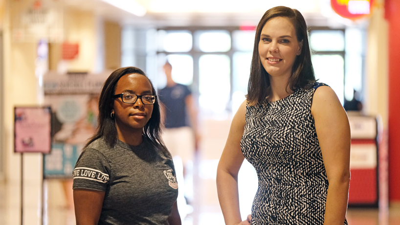 St. Louis Press Club honors 2 UMSL student journalists