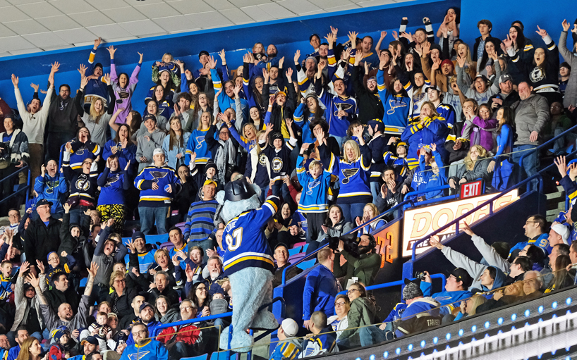 UMSL cheers on Blues