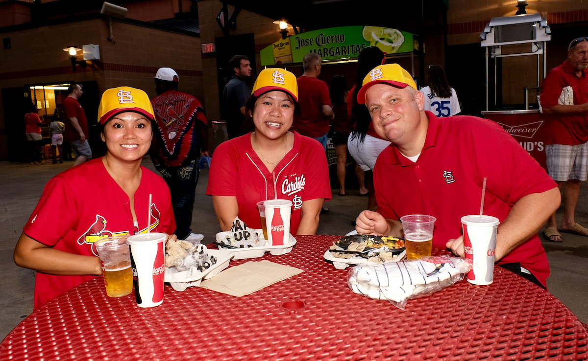 roark_fredbird_louie_ballpark_300 - UMSL Daily