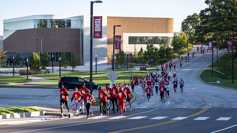 UMSL Alumni Association draws over 200 participants in inaugural 5K Run & Walk