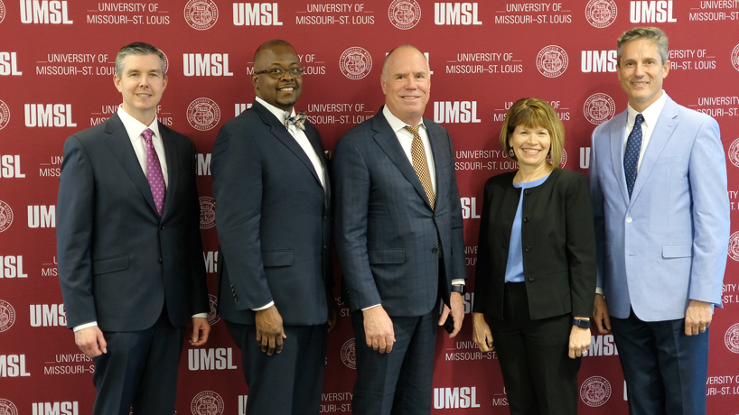 UMSL celebrates 5 alumni at annual Salute to Business Achievement Awards