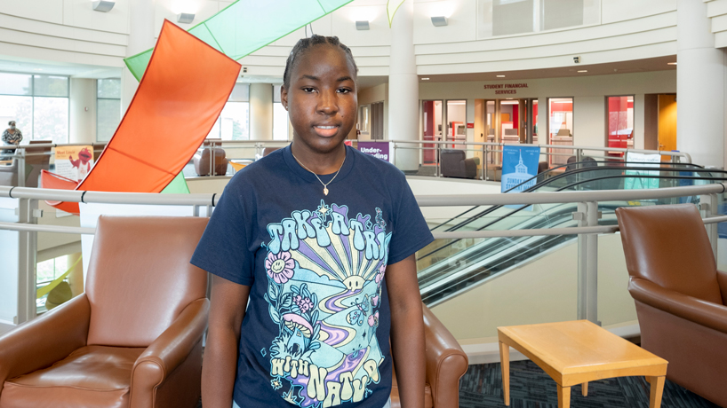 Bahamian student Shakinah Clarke settling into college life, pursuing engineering at UMSL