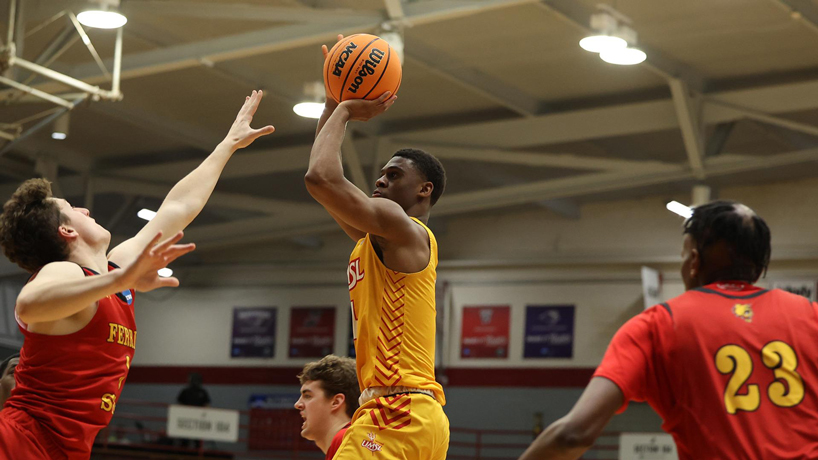 Donovan Vickers shoots over a Ferris State defender