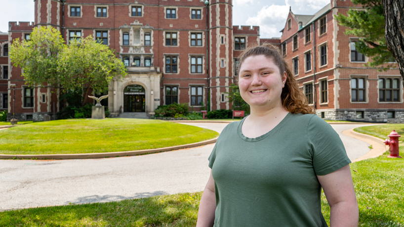 Recent UMSL graduate Amy Kenny pursues social psychology PhD