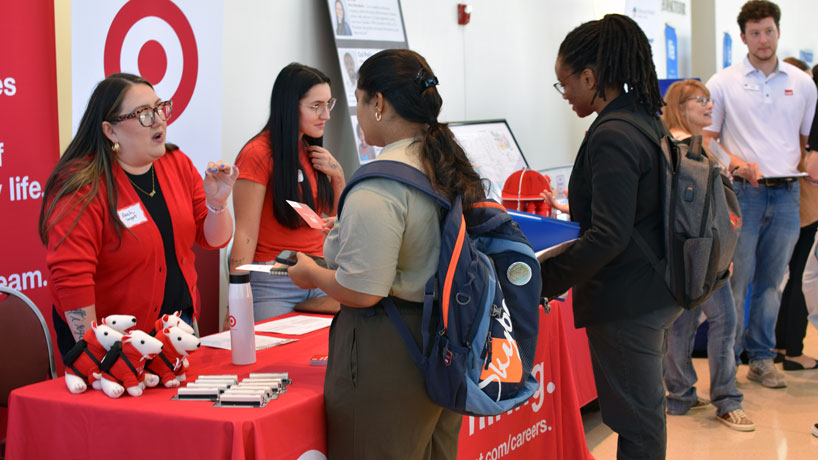 Fall Internship & Job Fair connects hundreds of UMSL students with potential employers from across St. Louis region
