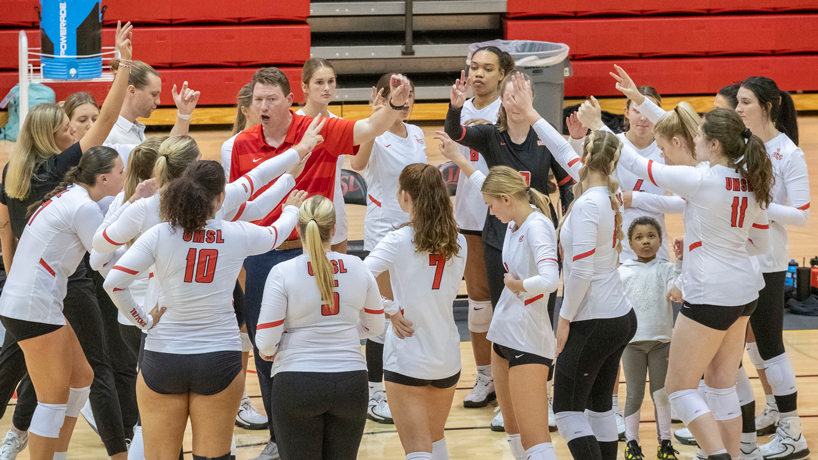 UMSL volleyball team trying to make more history after record-breaking start