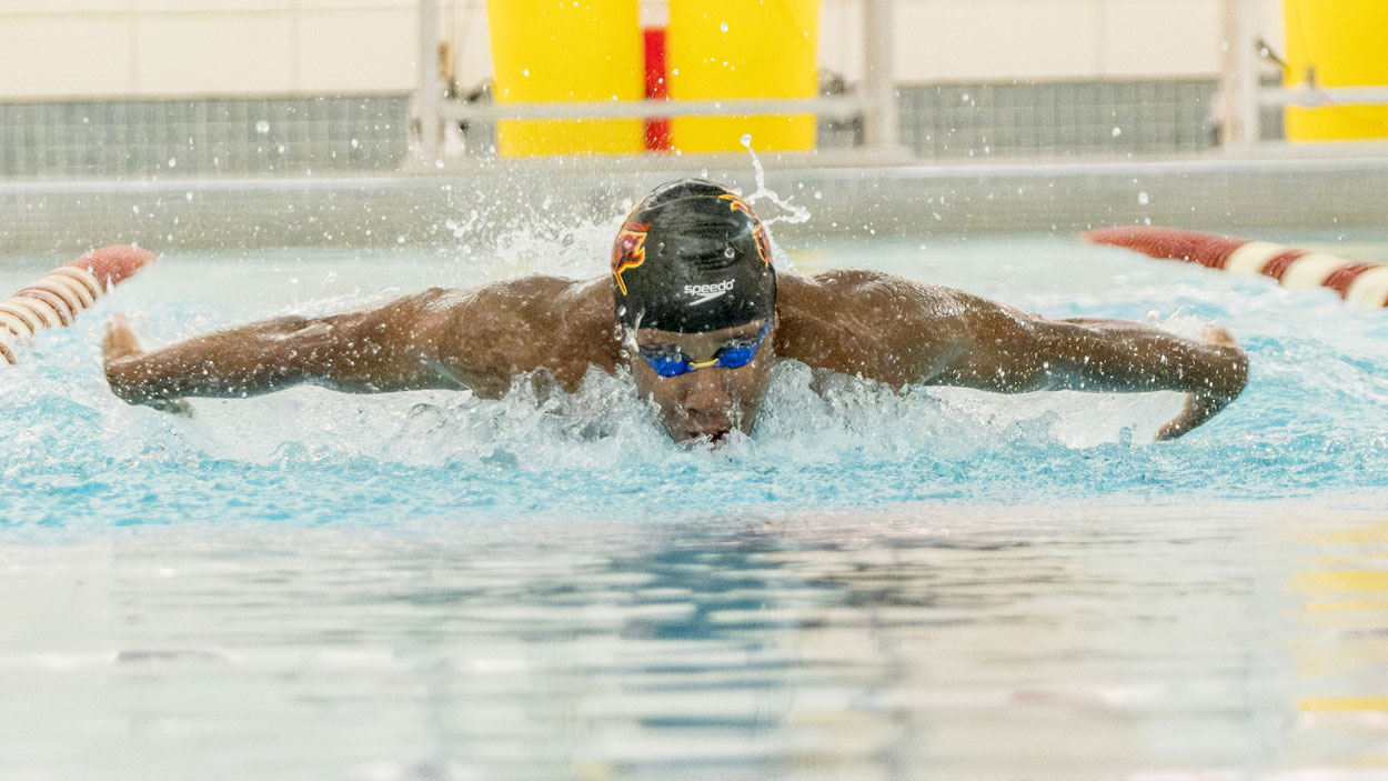 Lawrence Sapp swimming