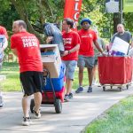 Oak Hall Move-In Day