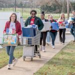 Communication students deliver donated items to HavenHouse St. Louis