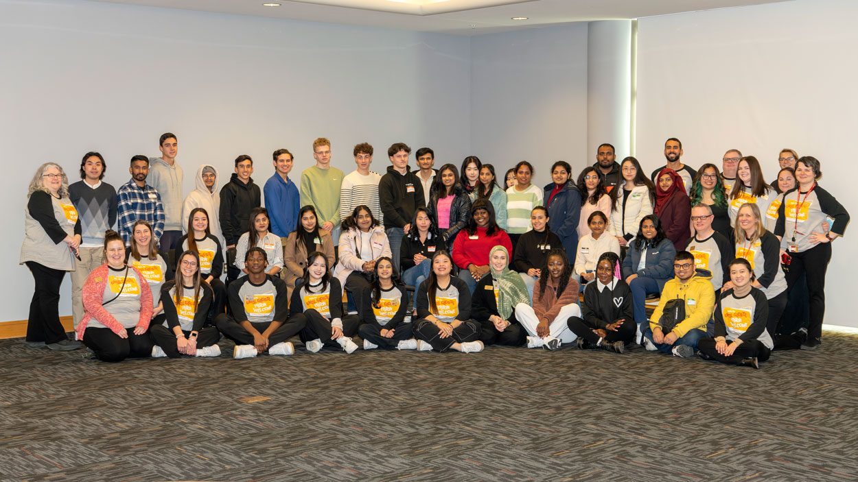 New UMSL international students gather with UMSL Global staff members