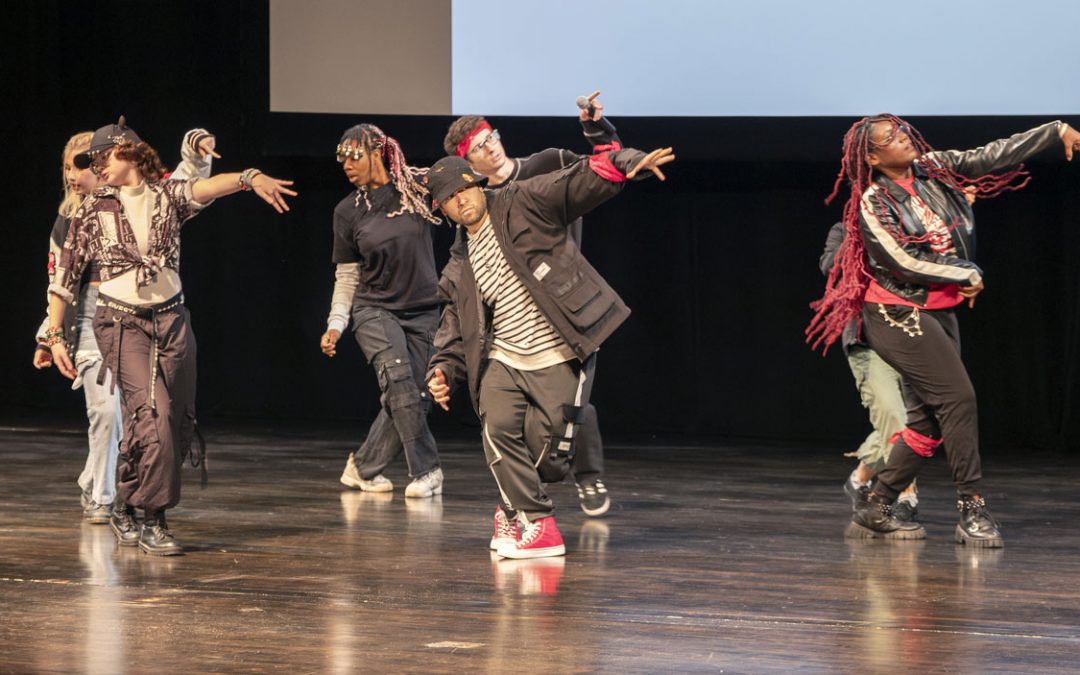 UMSL alumni show high school students what’s possible at World Languages Day celebration