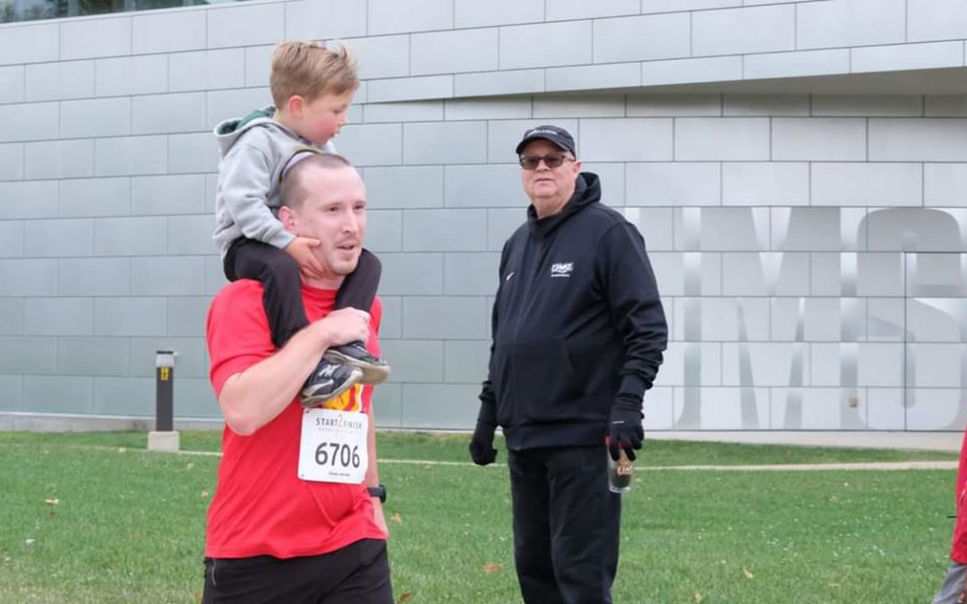 5th annual UMSL 5K brings alumni and community together on campus
