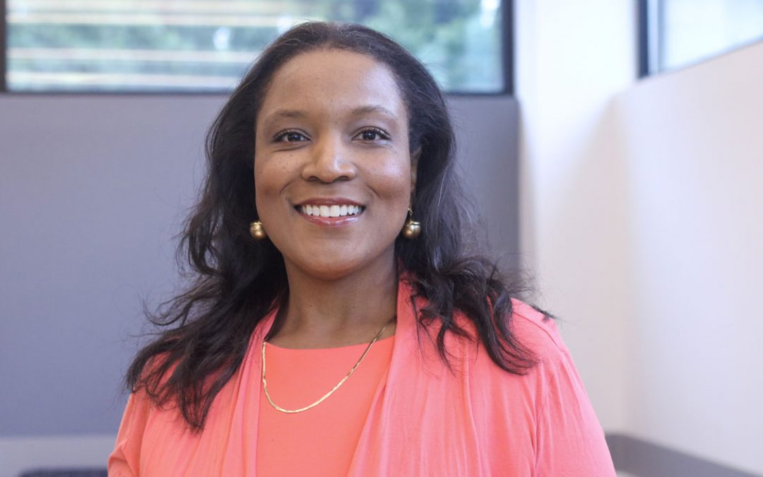 Alum Quahana Hendree turns inspiration into corporate art consulting career