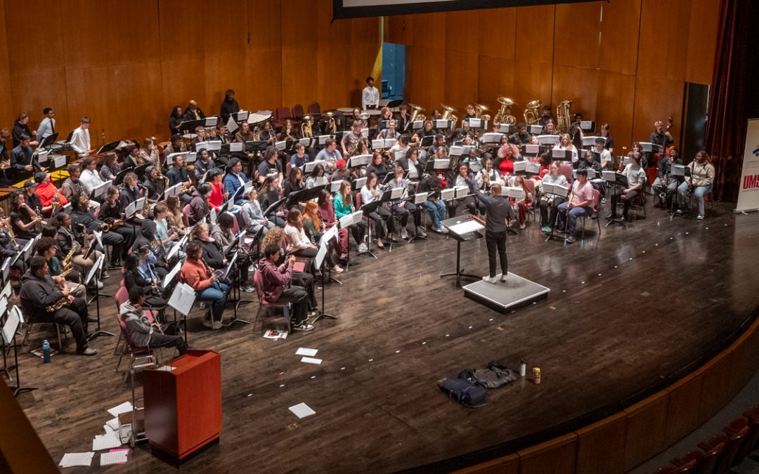 Nearly 1,000 band, choir, orchestra and visual art students attend annual Des Lee Fine Arts Festival at UMSL