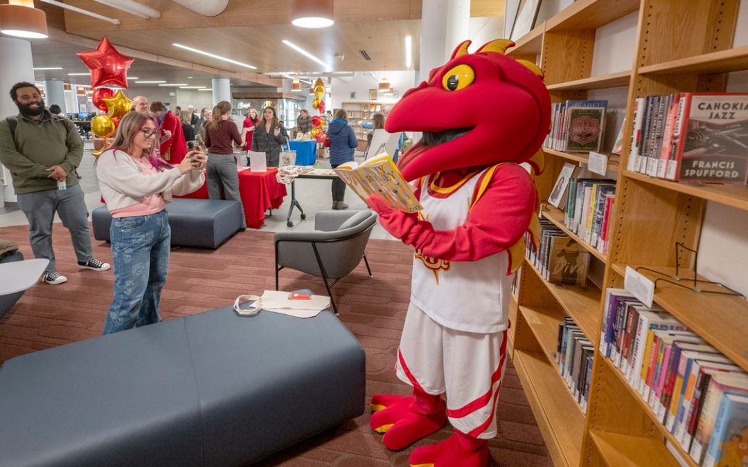 Eye on UMSL: Hitting the books