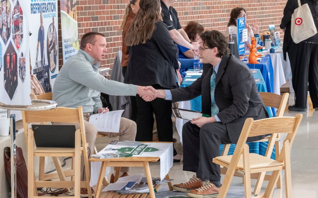 UMSL students and alumni come prepared to impress at Spring Career Fair