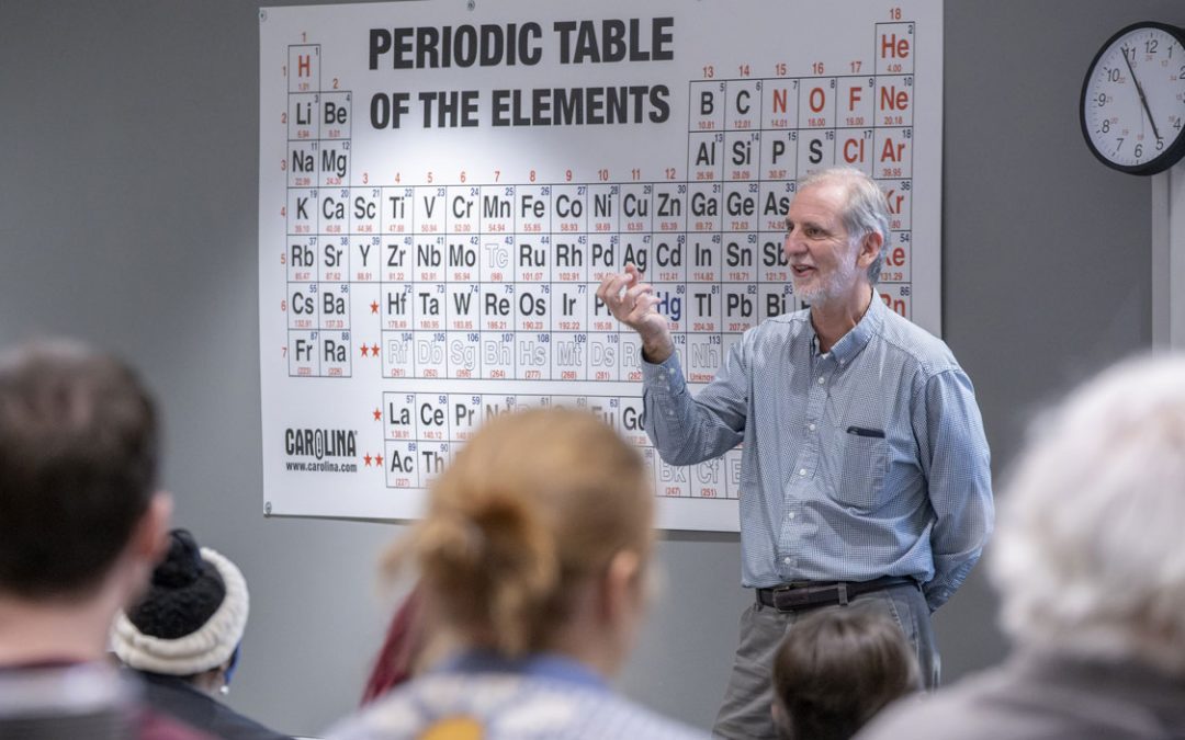Biologist Kirk Winemiller discusses constructing a ‘Periodic Table of Niches’ during annual Margalef Seminar in Ecology