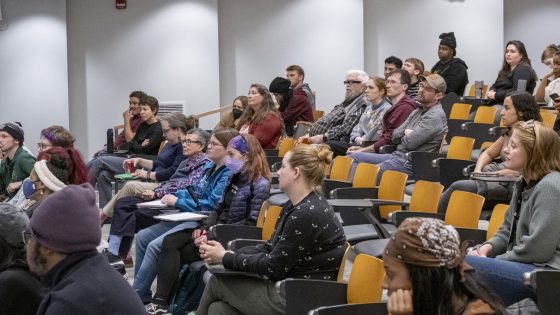 Audience members listen as Kirk Winemiller delivers the 2026 Margalef Seminar in Ecology.