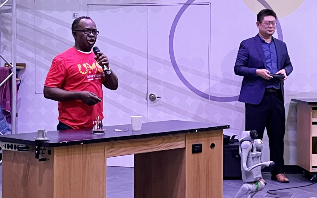 UMSL School of Engineering representatives make strong impression at Science Center expo