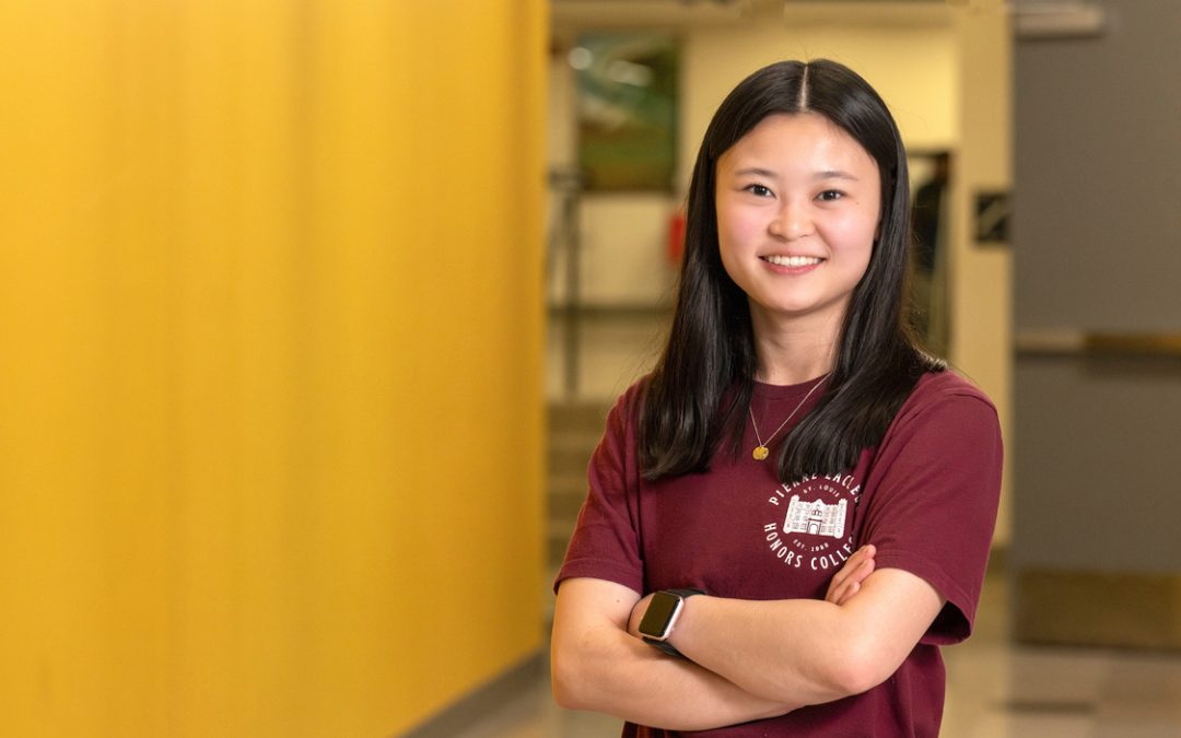 May graduate Kinsey Henrichsen pursues passions for clinical psychology and community engagement