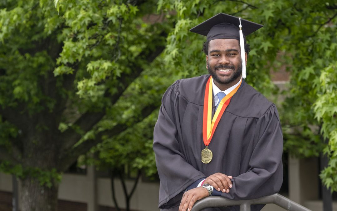Opportunity Scholar Nick Ballenger starting vet school after completing bachelor’s degree in biology