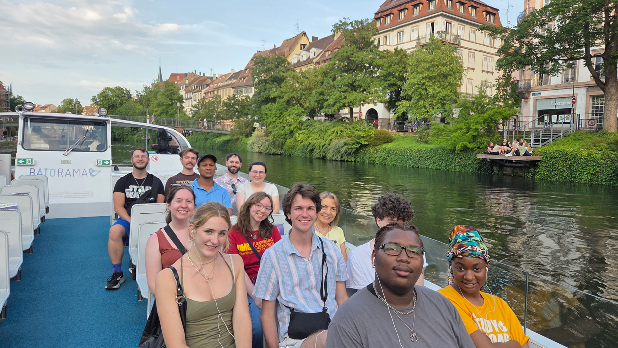 UMSL students on boat tour