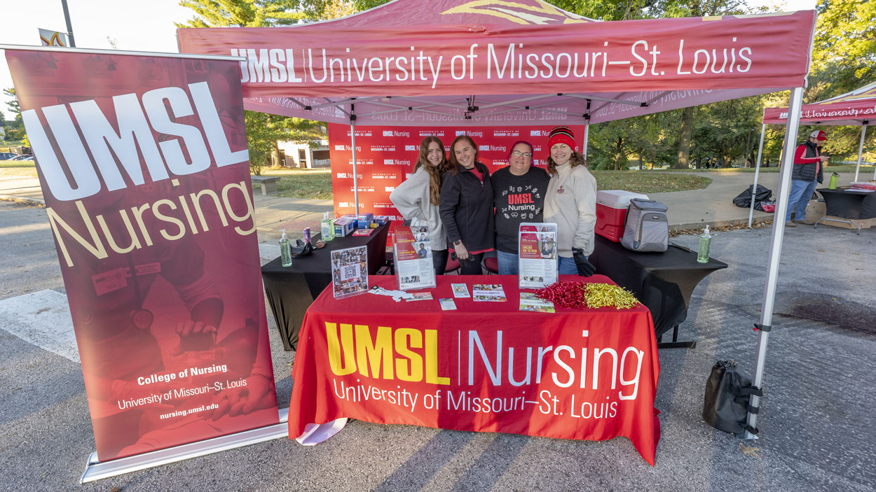 UMSL Nursing hosted a wellness tent for participants